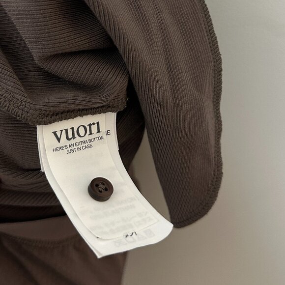 VUORI Pose Henley Jumpsuit in Chocolate Size Large - Picture 9 of 10